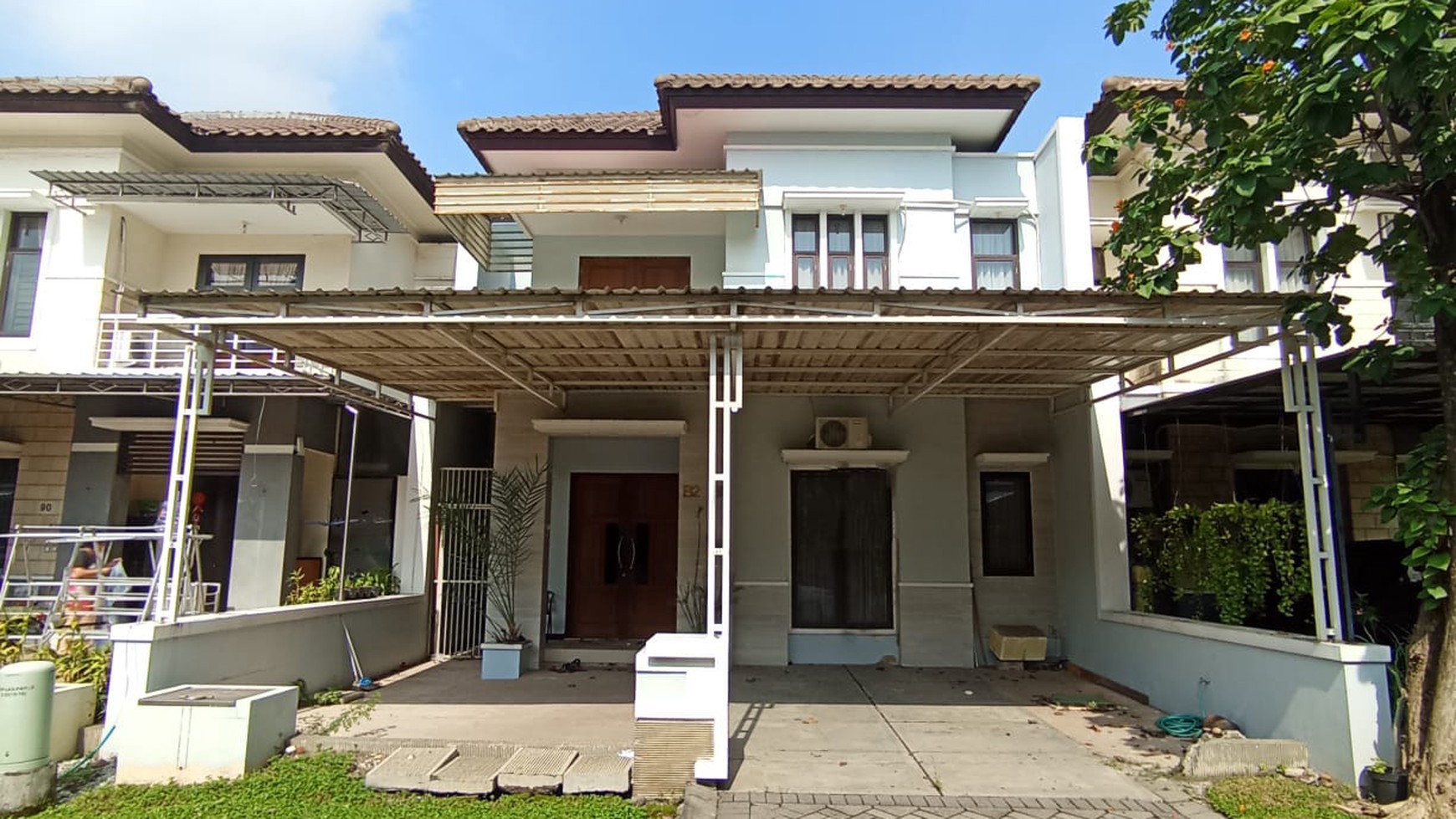 Rumah Cluster Kensington Royal Residence, Surabaya