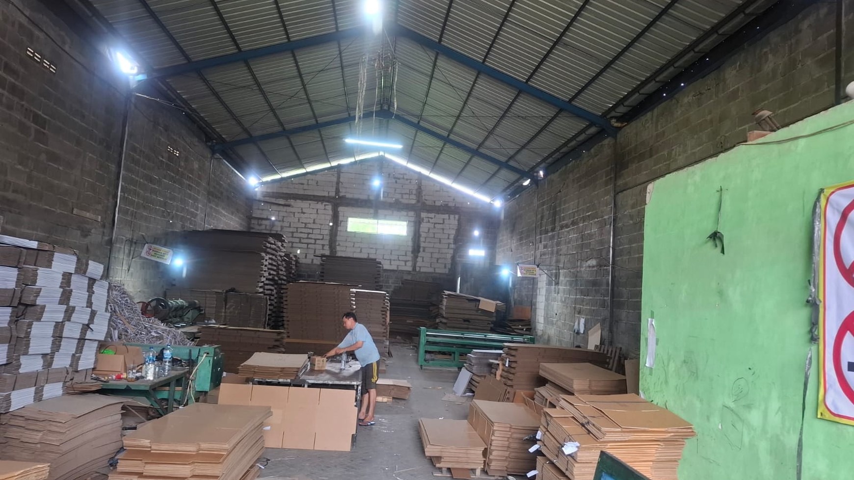 Dijual Gudang 0 Jalan Raya Driyorejo Gresik - SHM, Akses Kontainer