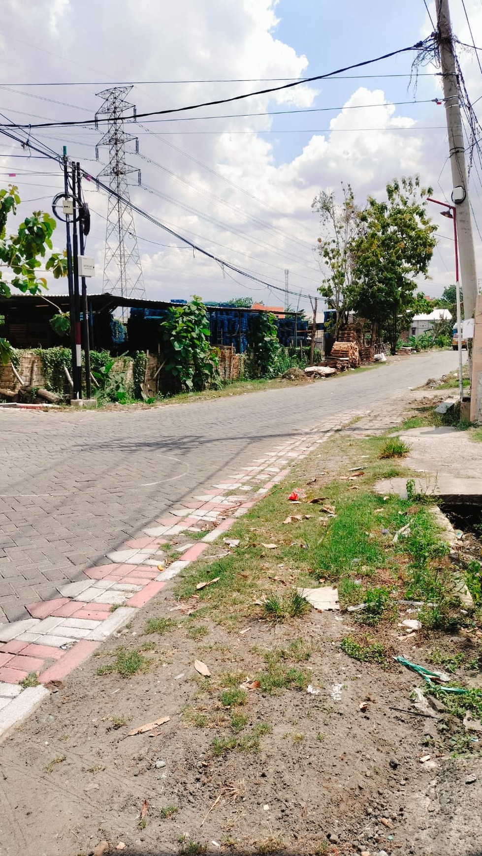Dijual Rumah + Kos Aktif di Driyorejo Gresik - Lokasi Nol Jalan