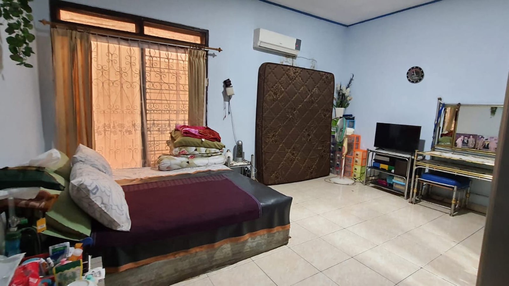 Rumah 1 1/2 Lantai di Cipinang Cempedak