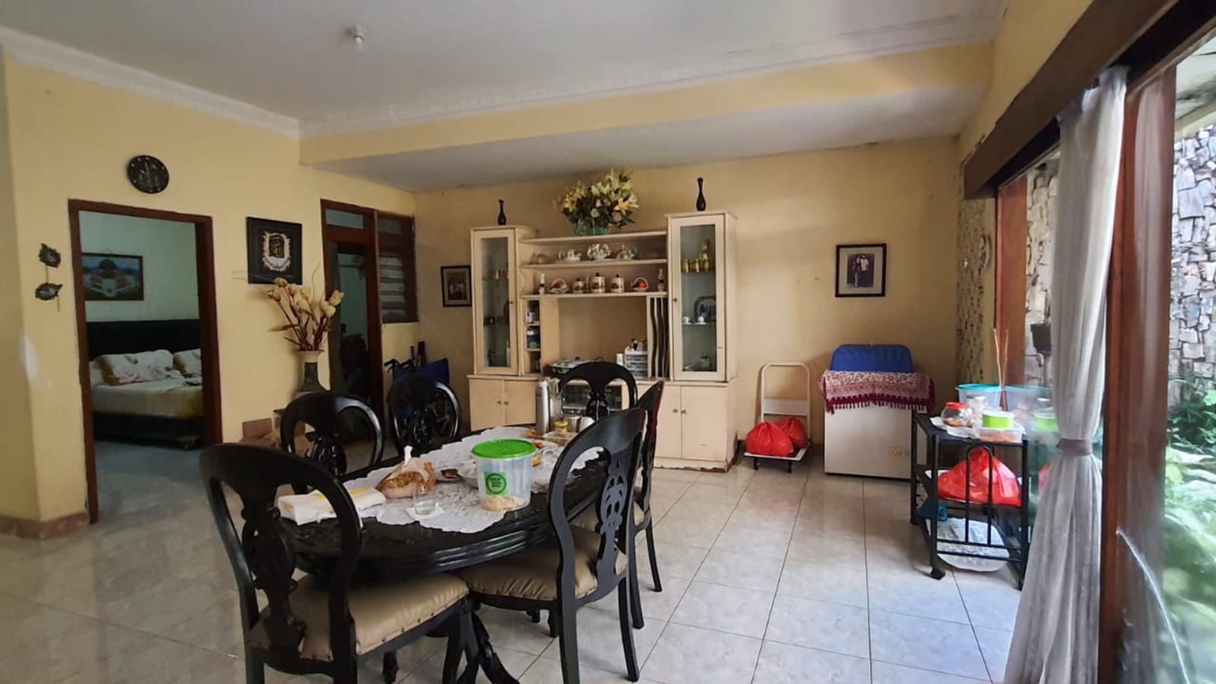Rumah 1 1/2 Lantai di Cipinang Cempedak
