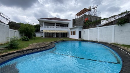 RUMAH MEWAH CLASSIC DI KEMANG DALAM AREA, JAKARTA SELATAN