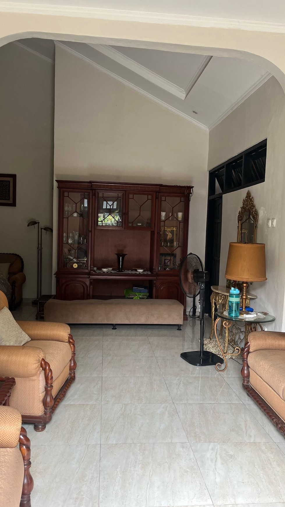 RUMAH SIAP HUNI PONDOK KARYA PERMAI, REMPOA, CIPUTAT TIMUR