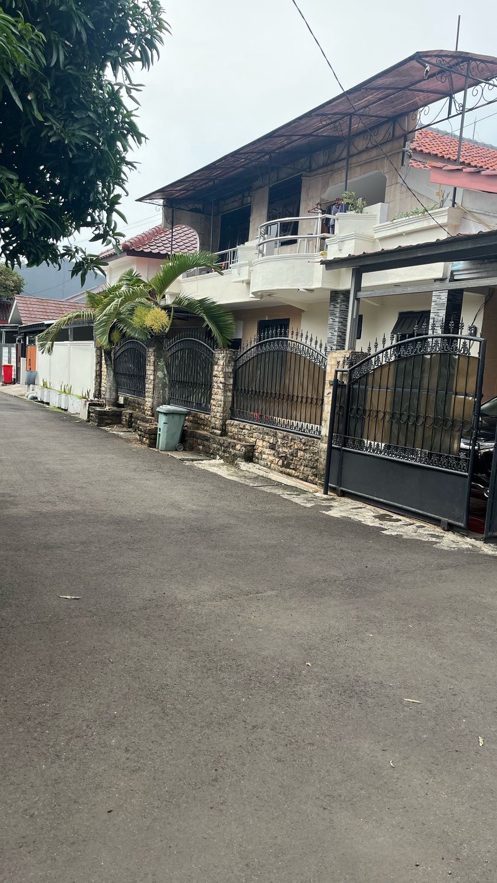 RUMAH SIAP HUNI PONDOK KARYA PERMAI, REMPOA, CIPUTAT TIMUR