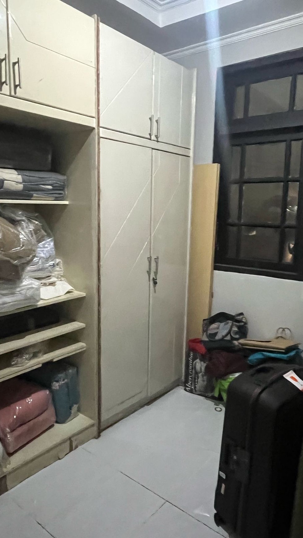 RUMAH SIAP HUNI PONDOK KARYA PERMAI, REMPOA, CIPUTAT TIMUR