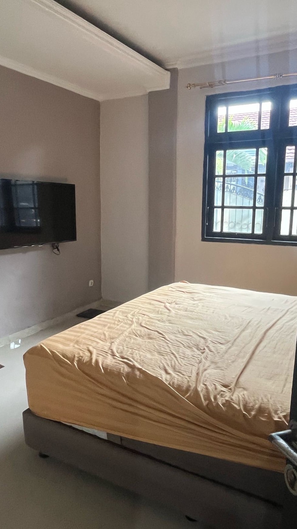 RUMAH SIAP HUNI PONDOK KARYA PERMAI, REMPOA, CIPUTAT TIMUR