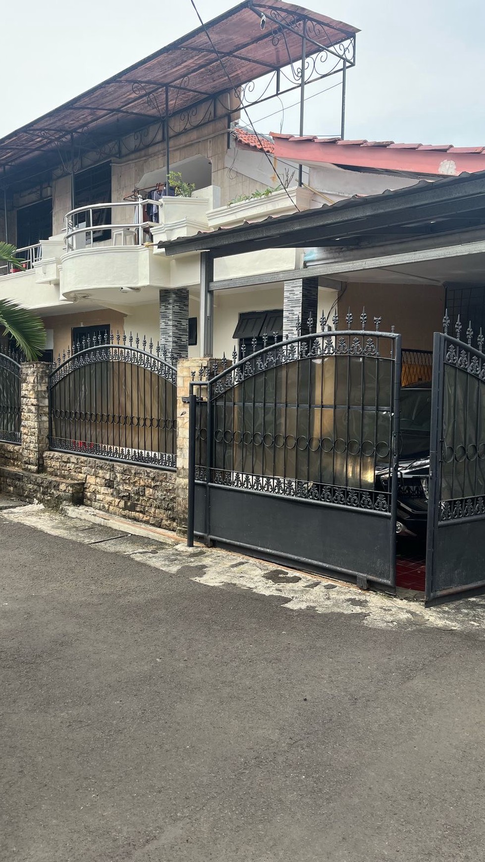 RUMAH SIAP HUNI PONDOK KARYA PERMAI, REMPOA, CIPUTAT TIMUR
