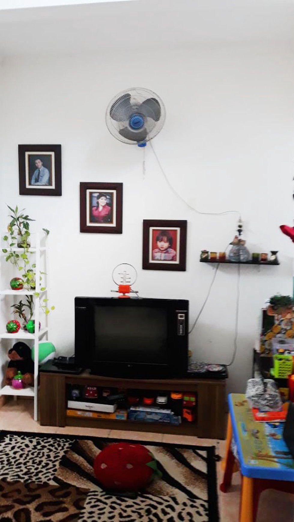 Rumah Siap Huni, Minimalis, Hunian Nyaman dan Asri Mahagoni Bintaro.