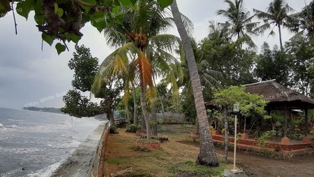 Beachfront Land at Kubutambahan