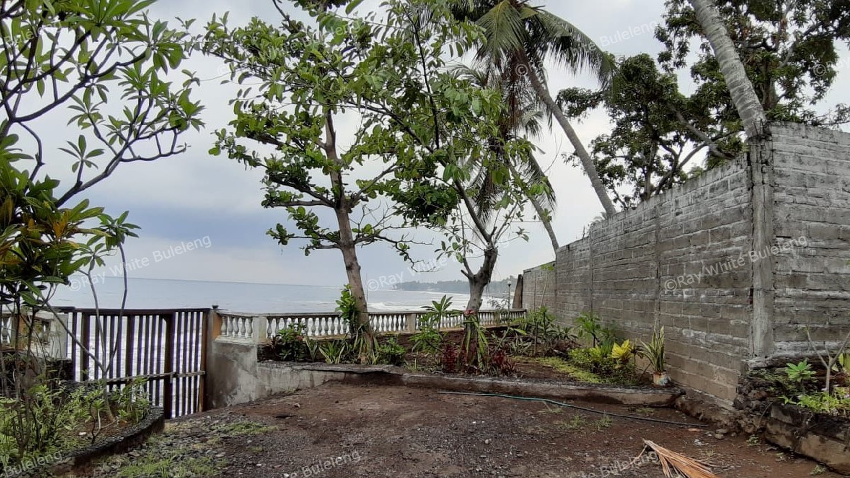 Beachfront Land at Kubutambahan