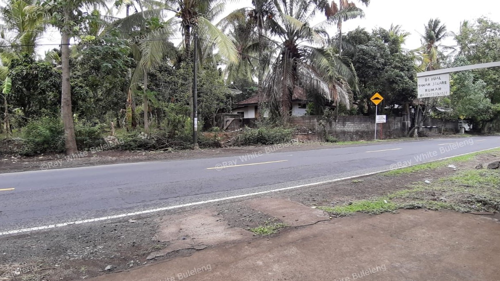 Beachfront Land at Kubutambahan