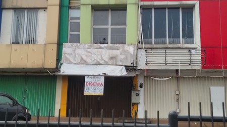 Ruko Siap Pakai Jalan Utama Grand Wisata Strategis 2,5 Lantai Bekasi