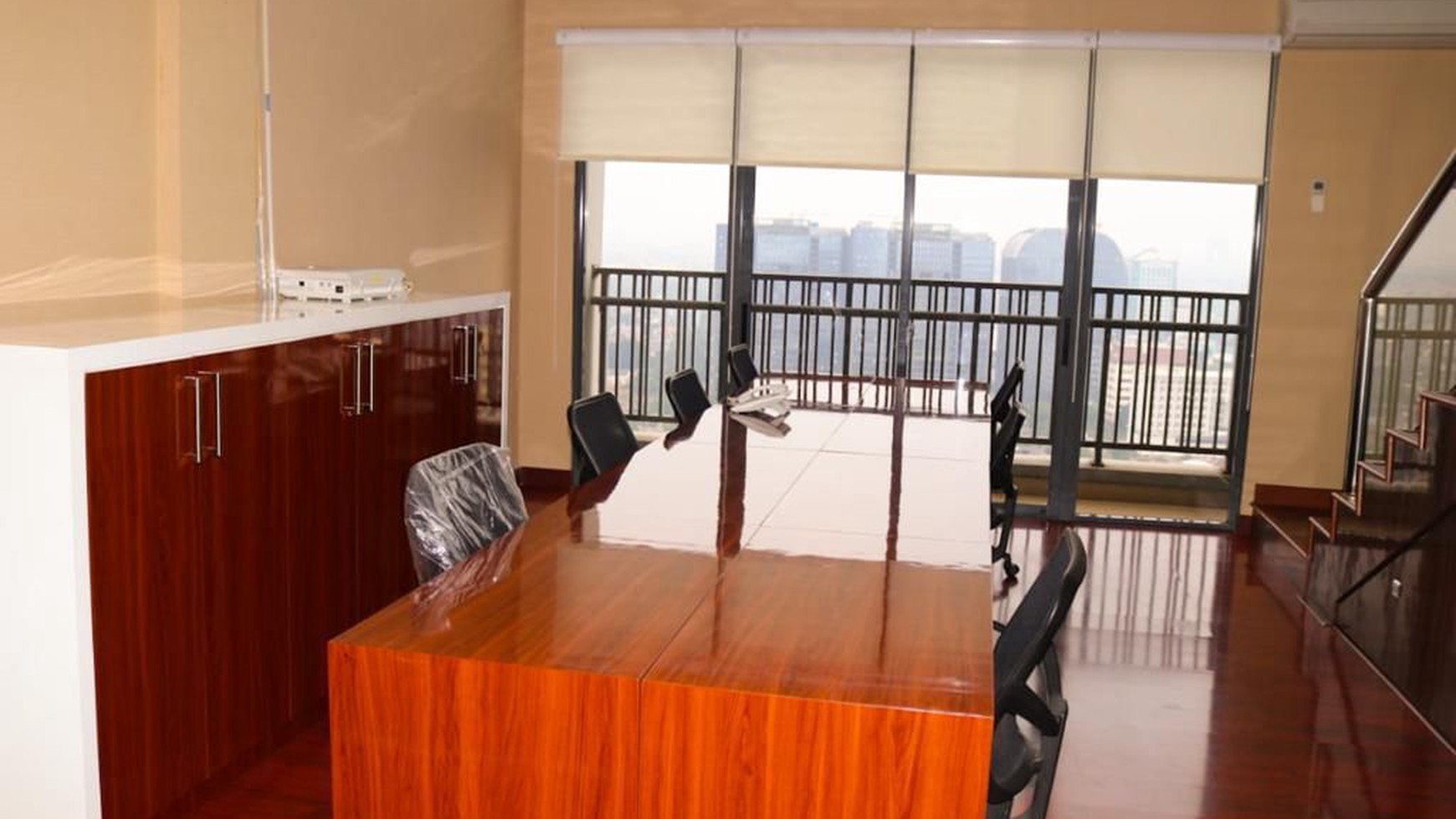 JUAL DAN SEWA UNIT DI SOHO BUILDING FULL FURNISH