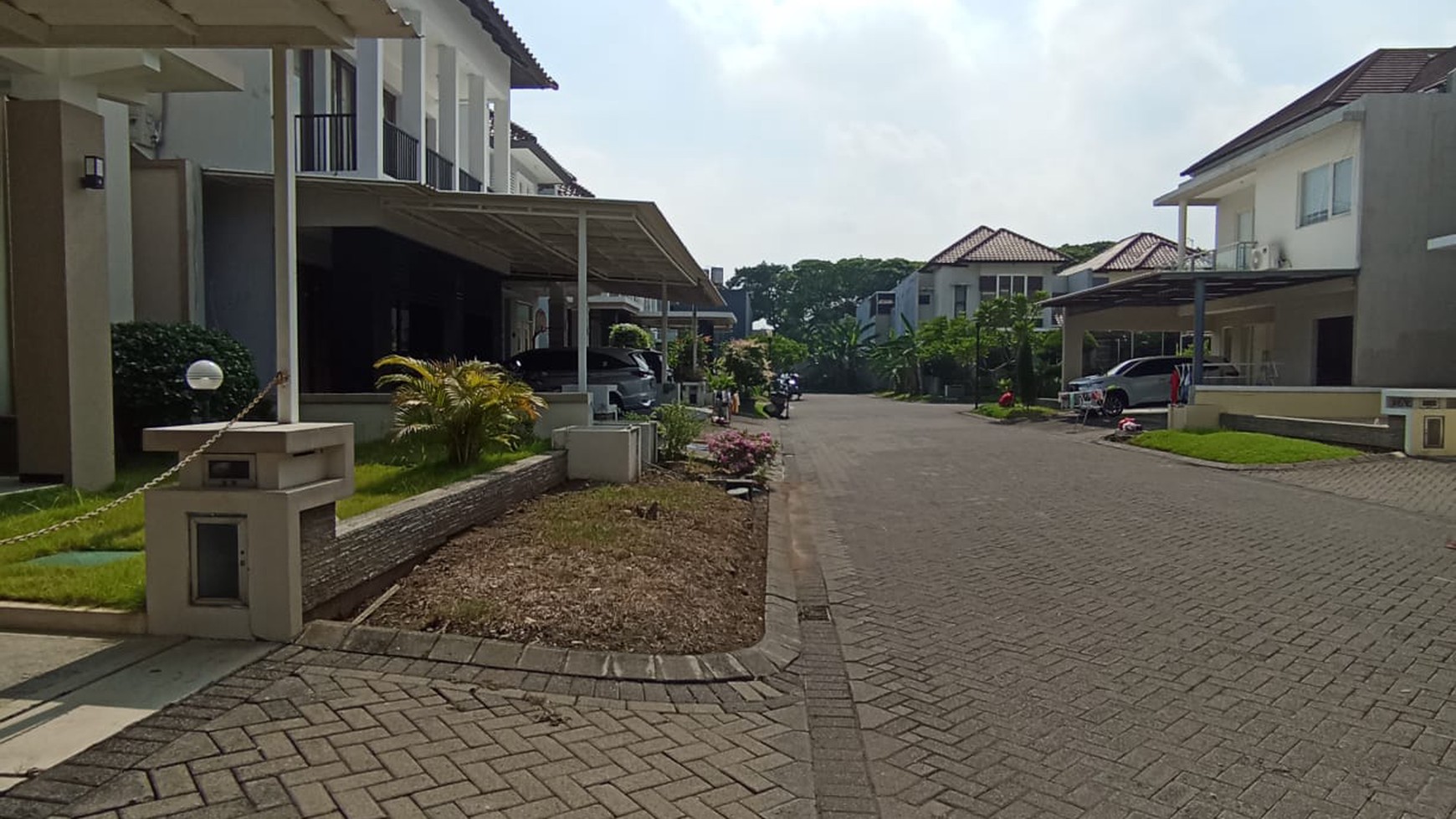 Rumah Cluster The Windsor Royal Residence, Surabaya