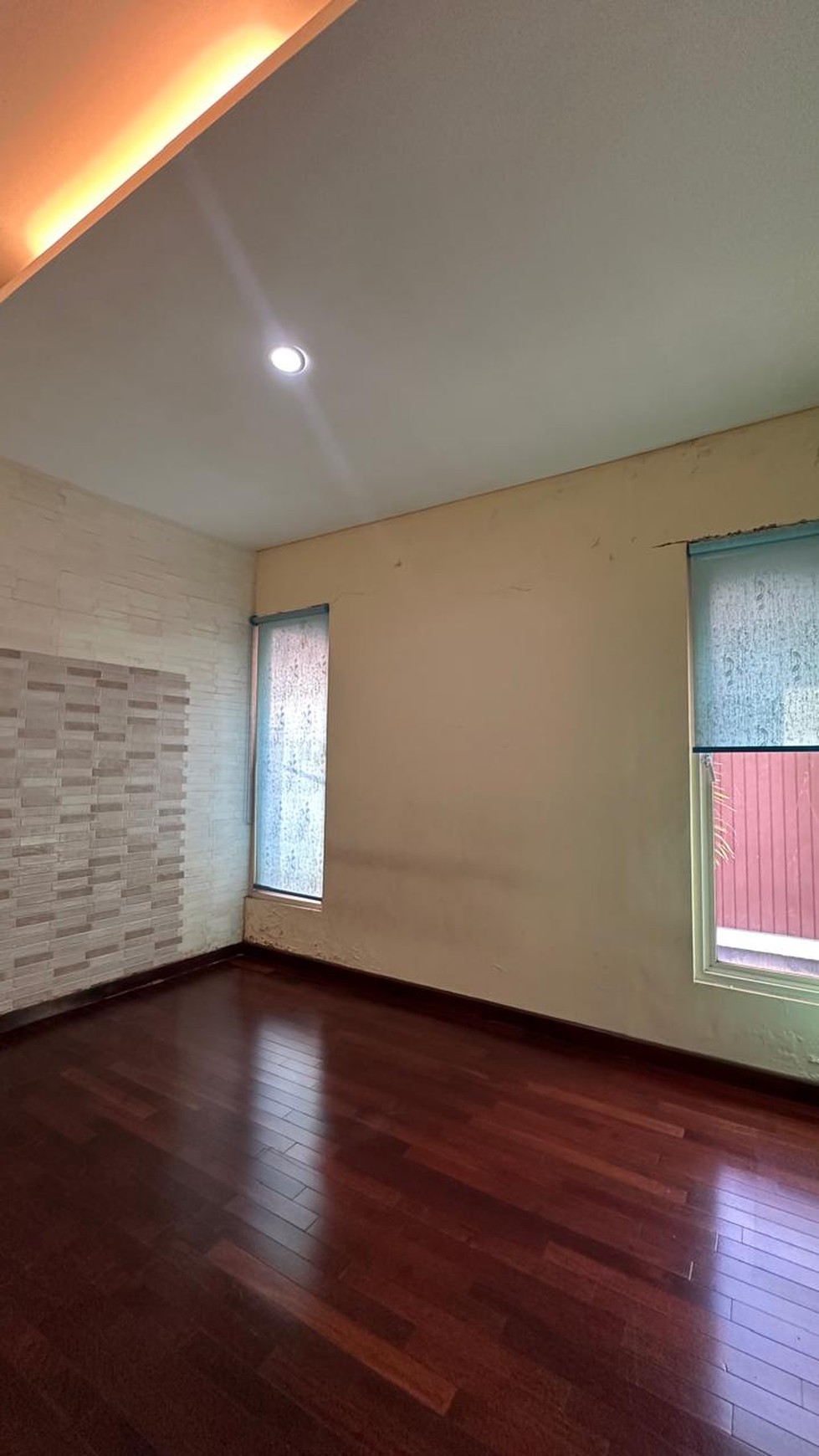 Rumah Siap Huni dengan Hunian Nyaman dan Asri di Bintaro Park