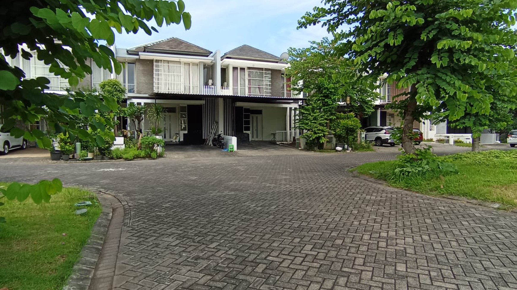 Rumah Cluster Addington Royal Residence, Surabaya