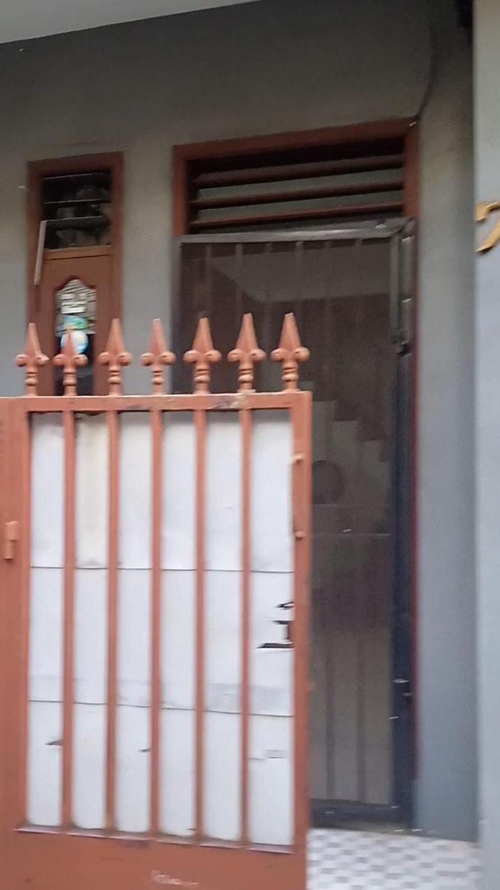Jual Cepat Rumah 2 lantai di Jl Raden Saleh II, Menteng Jakarta Ousat