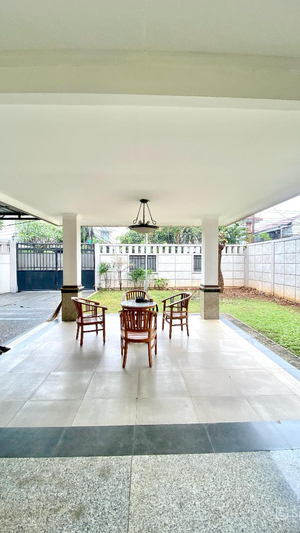 Rumah Siap Huni Lingkungan Tenang Area Kemang