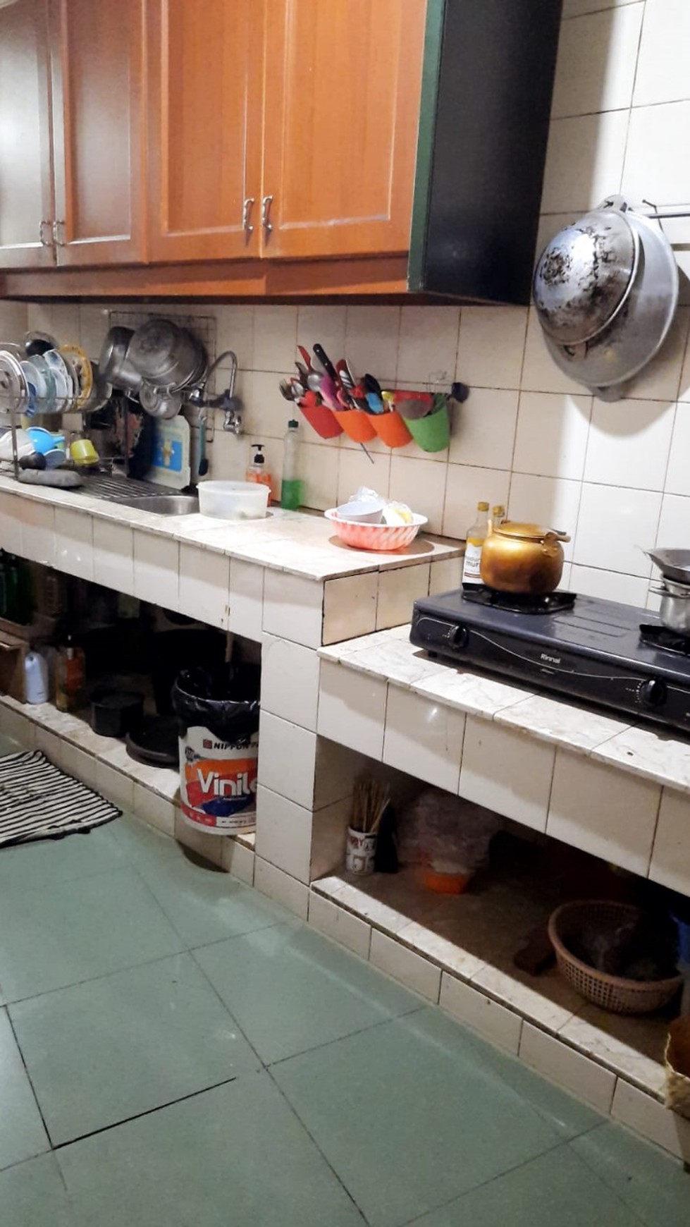 Rumah Luas 2 Lantai di Villa Bintaro Indah. Dekat Stasiun Sudimara