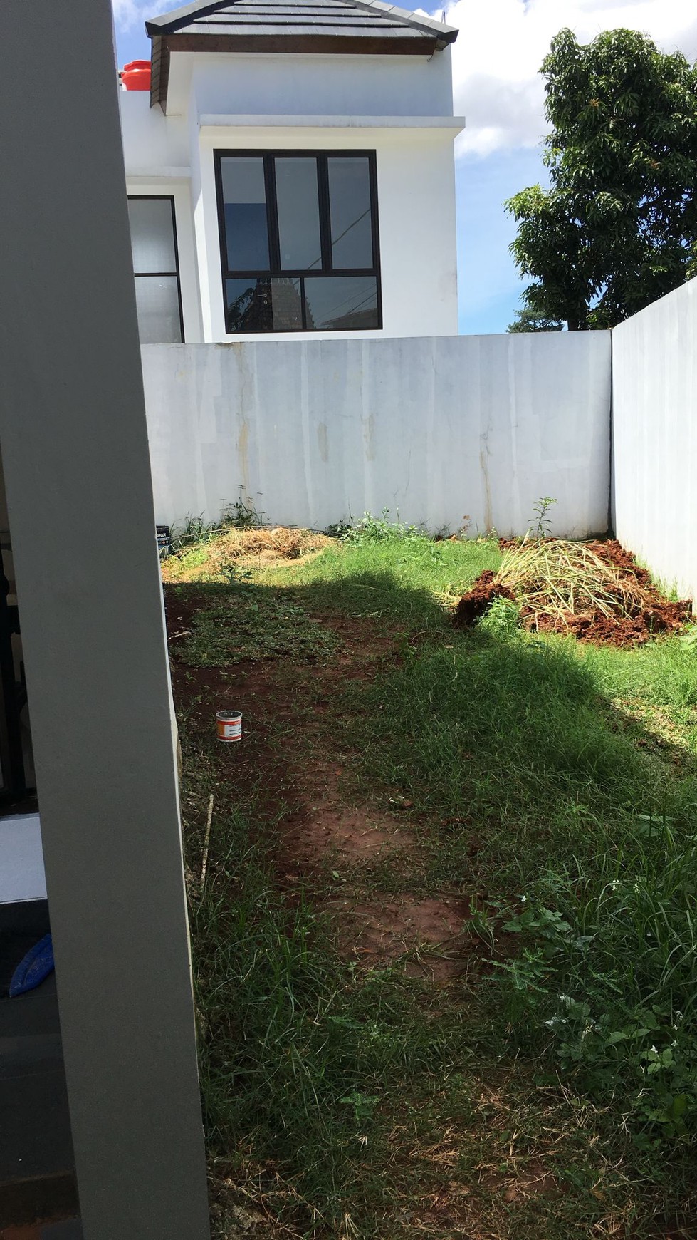 Rumah 2 Lantai Siap Huni dengan Hunian Nyaman dan Asri di Ciputat