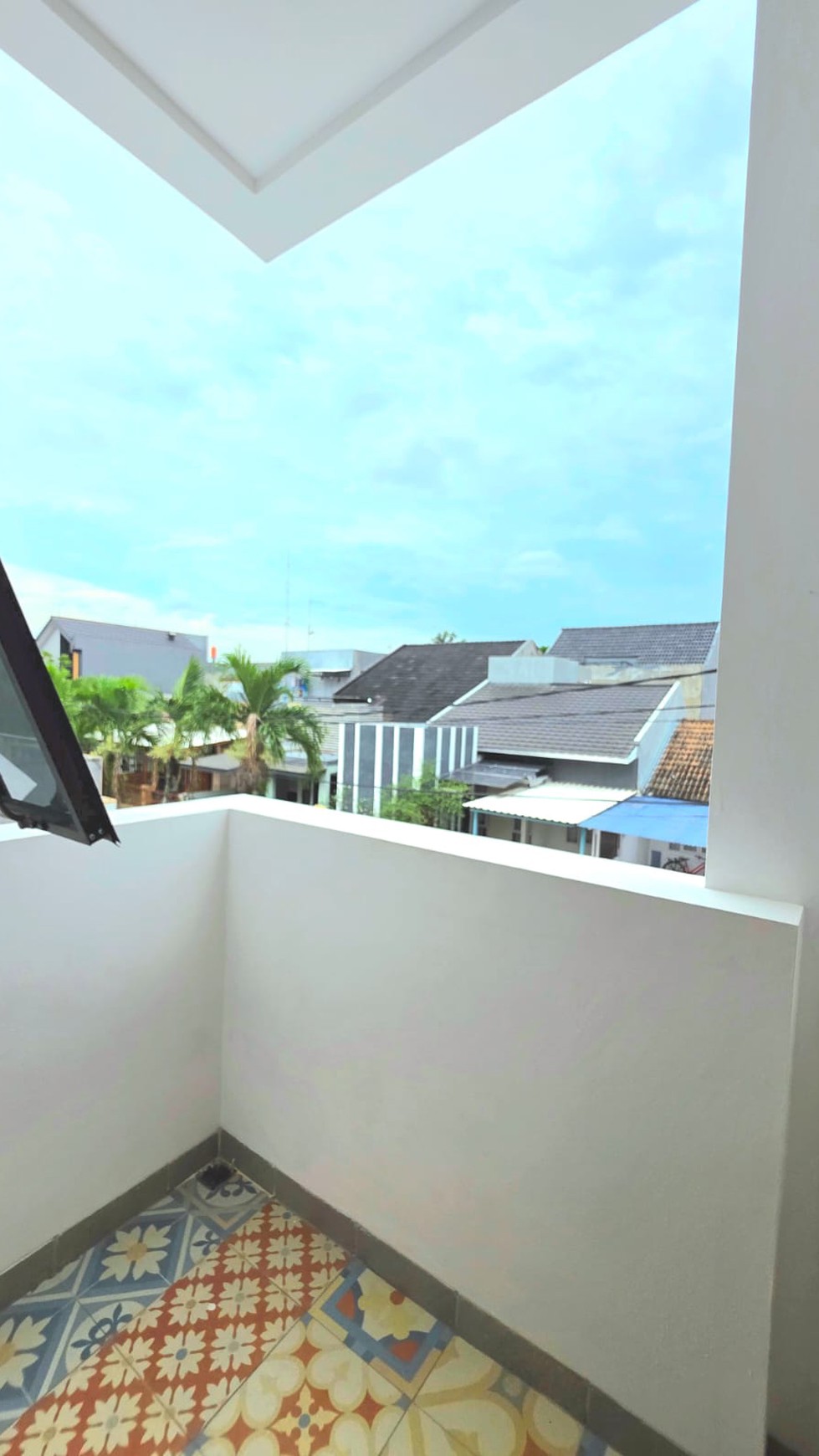 Di jual Cepat!! Rumah Siap Huni dengan Hunian Nyaman dan Asri