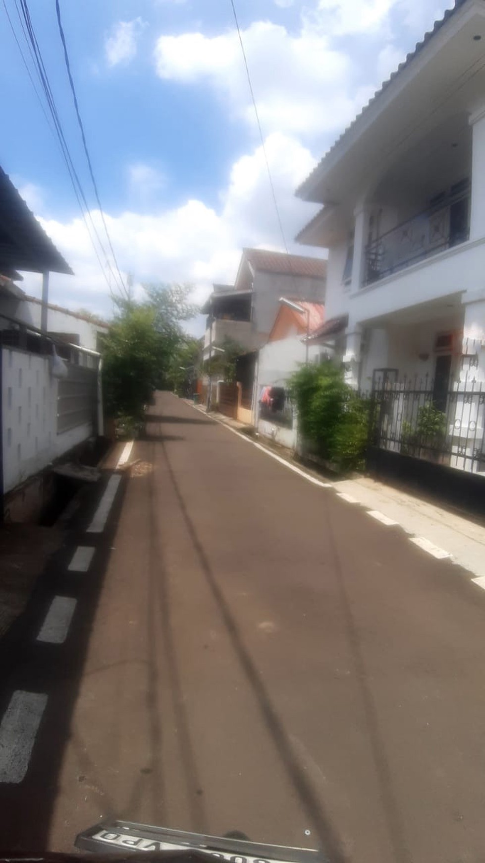 Rumah Siap Huni dengan Hunian Nyaman dan Asri di Ciputat