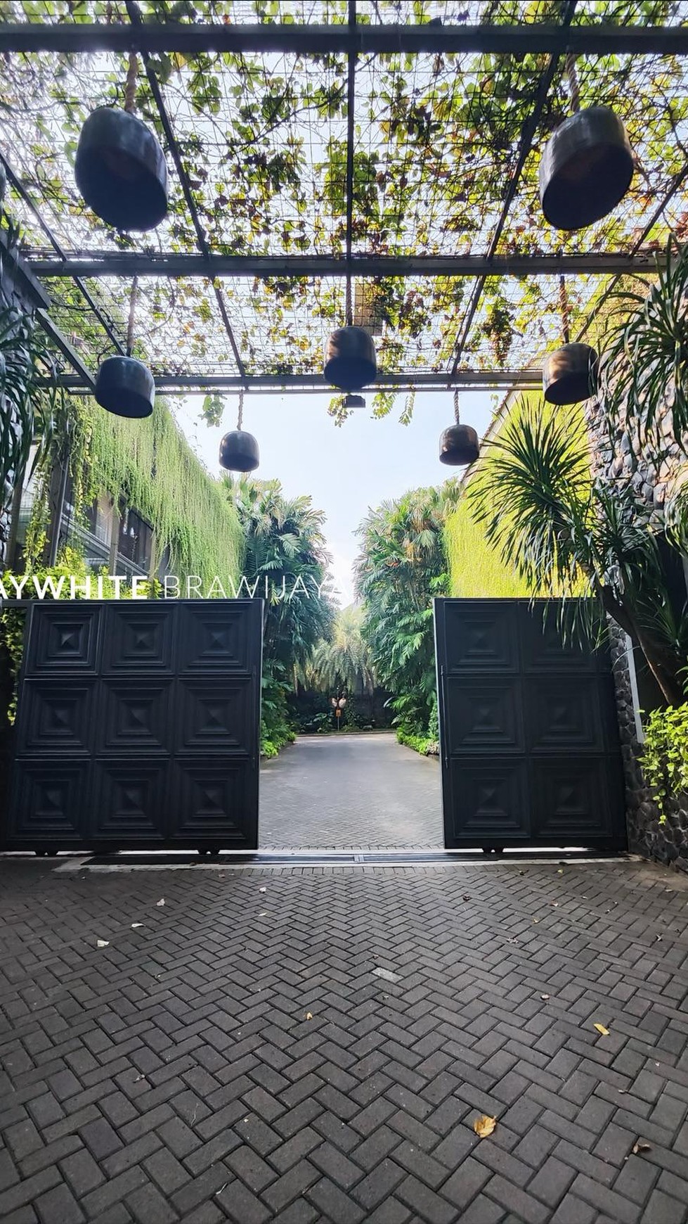 Kemang Compound Lingkungan Tenang Furnished