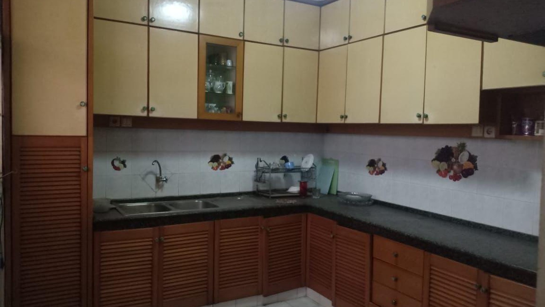 Rumah Keluarga Mewah di Lokasi Strategis - Karang Asem Raya, Mega Kuningan