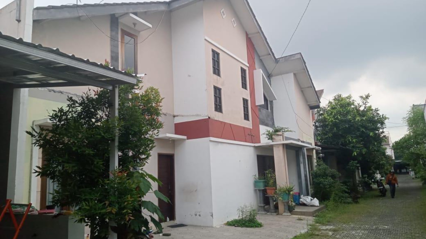 Rumah Dalam Perum Gading Recency II Kartosuro Sukoharjo