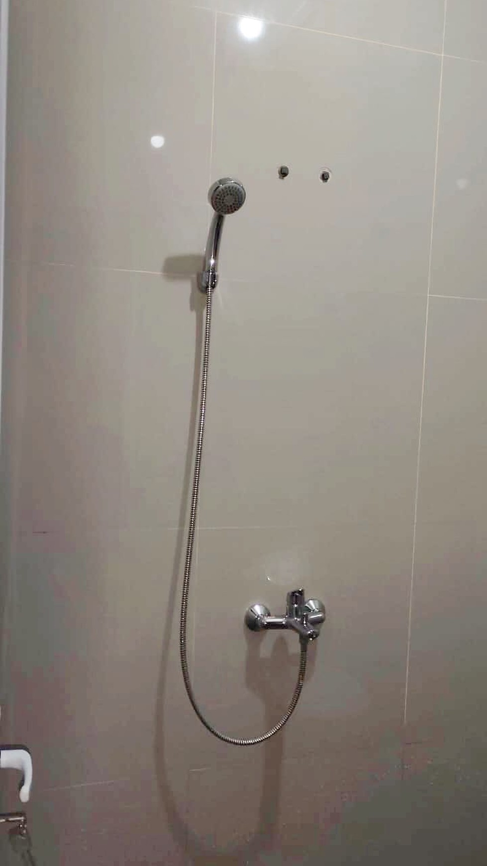 Pasar kemis Suvarna Abazia Tangerang Banten Dijual cepat strategis siap huni