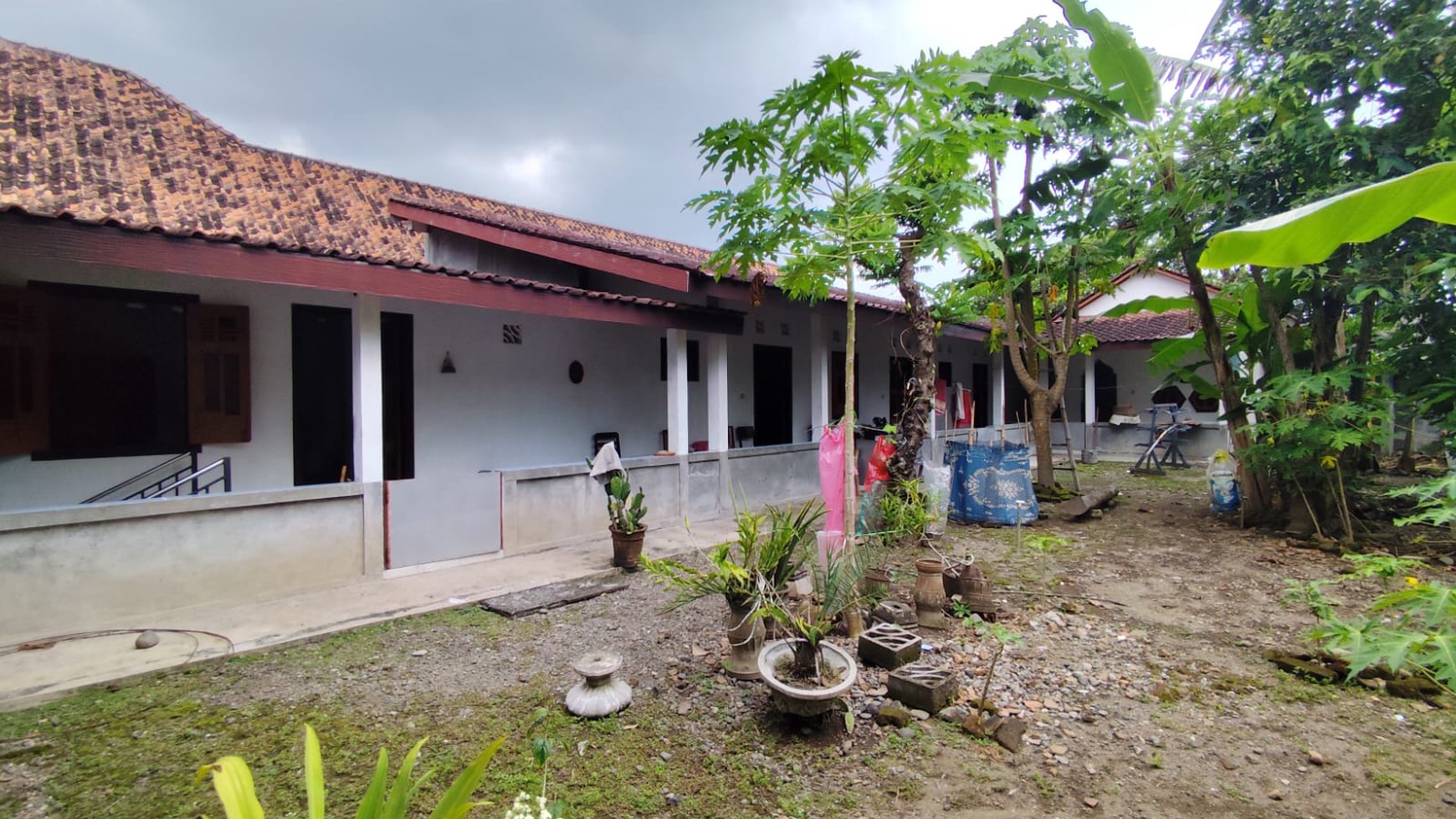 Tanah Dan Bangunan 942 Meter Persegi Lokasi Dekat Pasar Godean Sleman