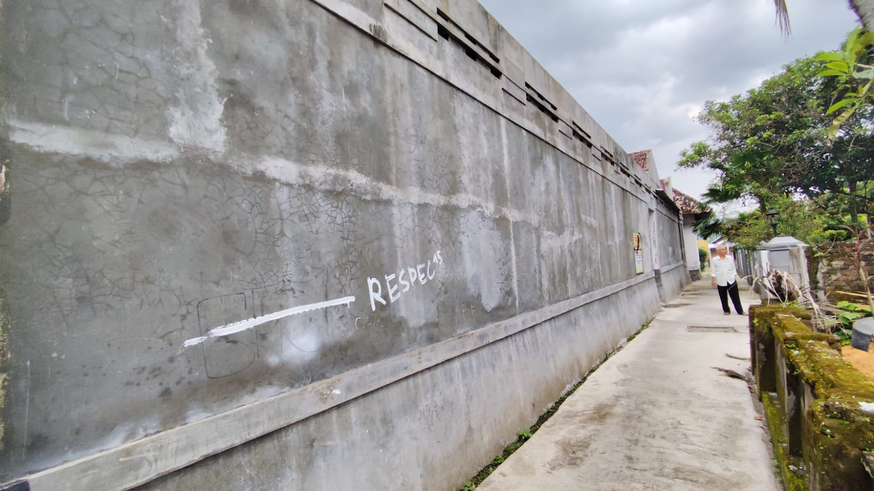 Tanah Dan Bangunan 942 Meter Persegi Lokasi Dekat Pasar Godean Sleman