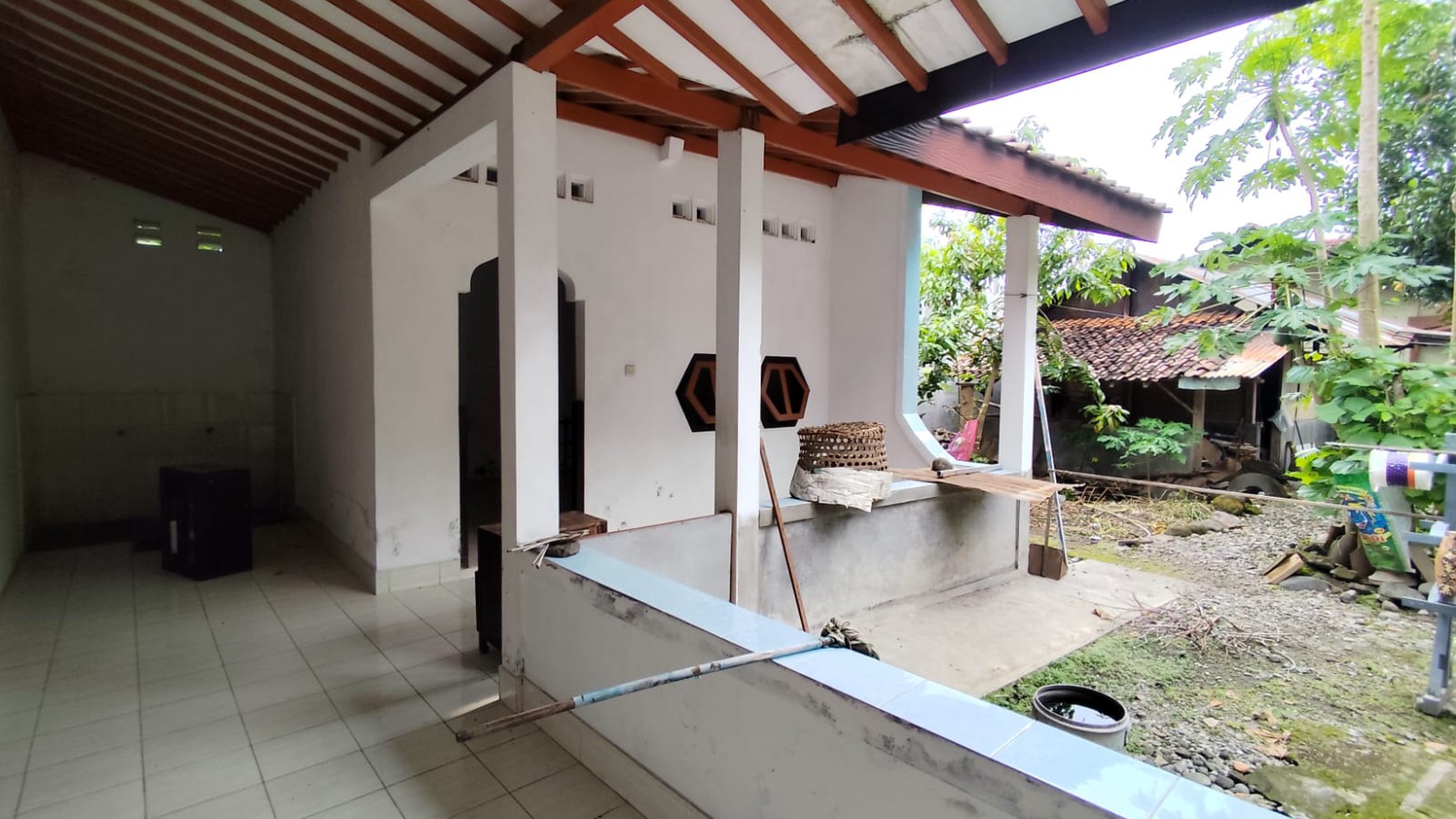 Tanah Dan Bangunan 942 Meter Persegi Lokasi Dekat Pasar Godean Sleman