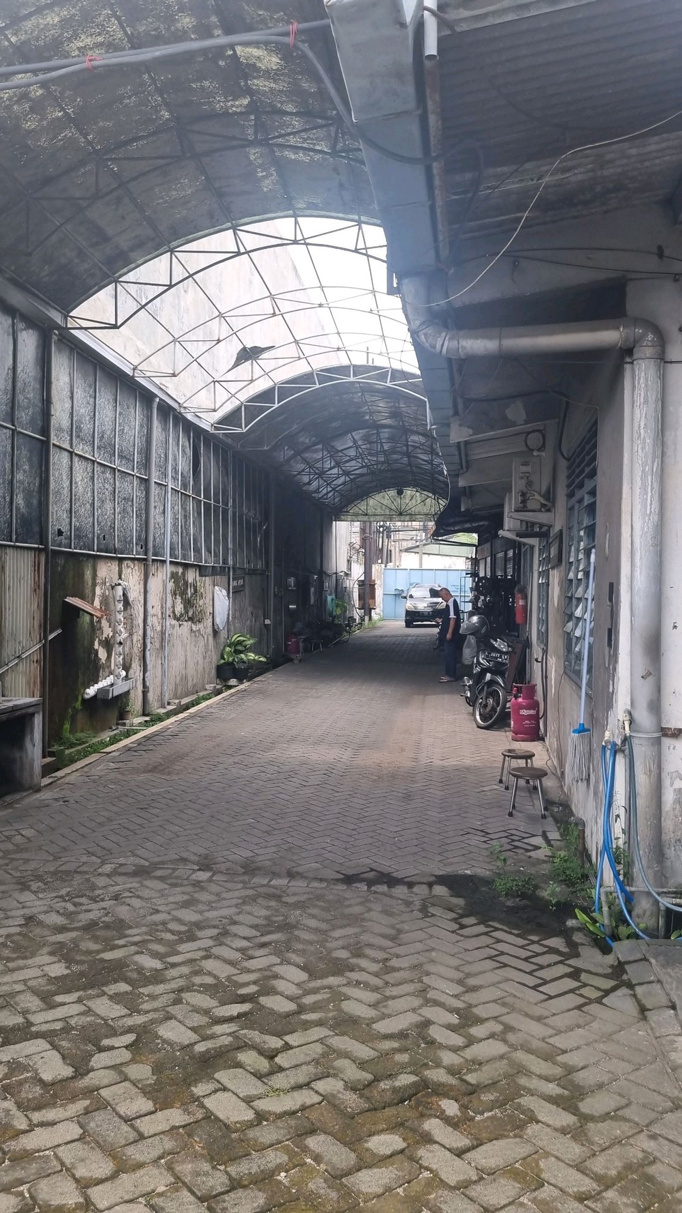 Dijual Gudang Raya Mastrip