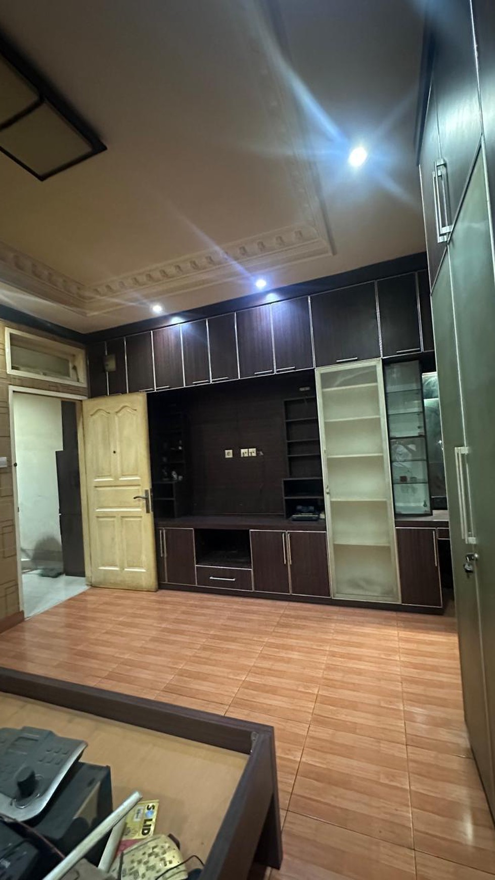 Rumah 3½ Siap Huni dengan Hunian Nyaman dan Asri di Serpong
