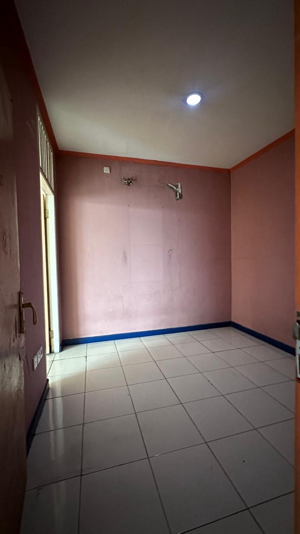 Rumah 3½ Siap Huni dengan Hunian Nyaman dan Asri di Serpong