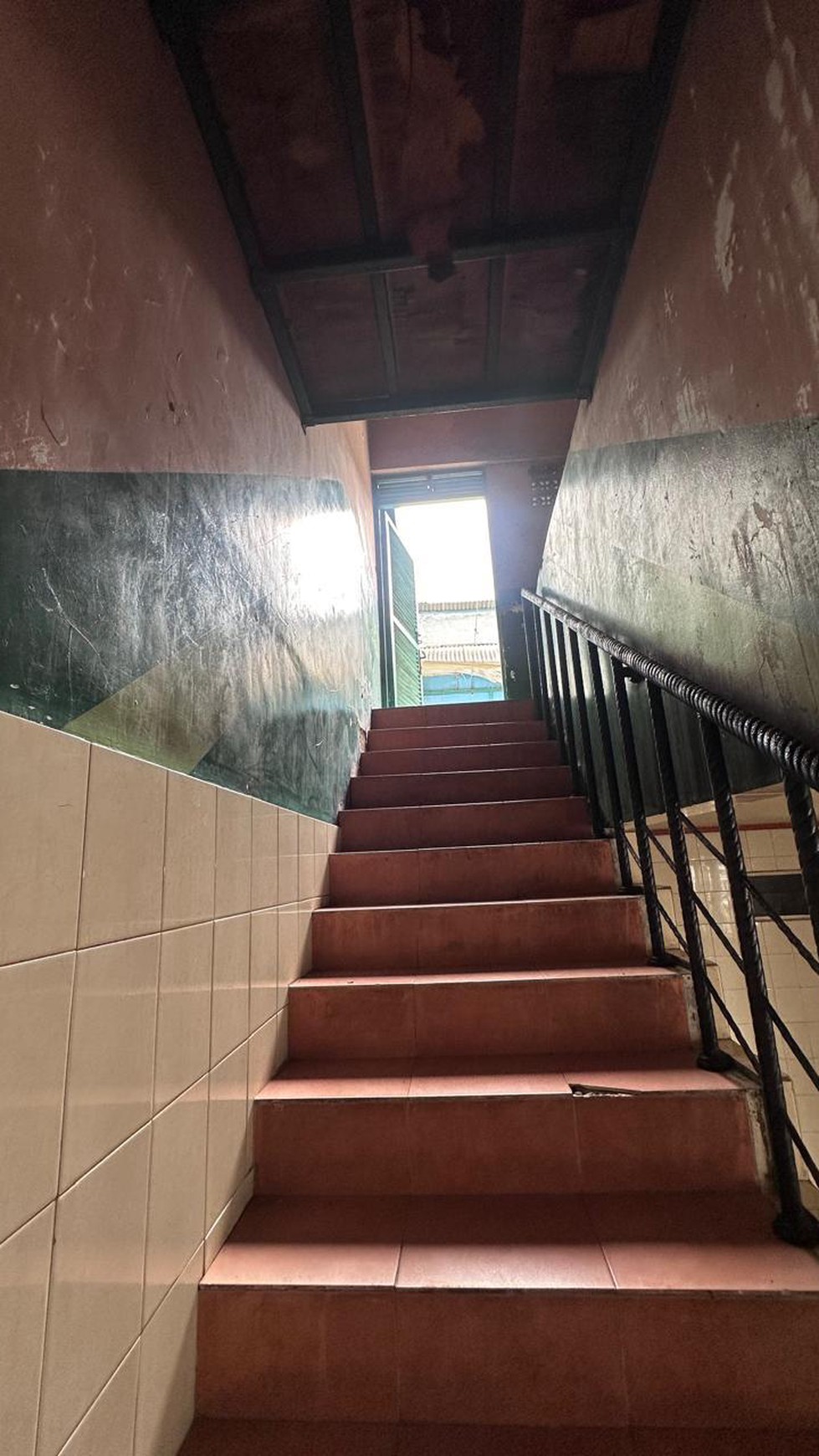 Rumah 3½ Siap Huni dengan Hunian Nyaman dan Asri di Serpong