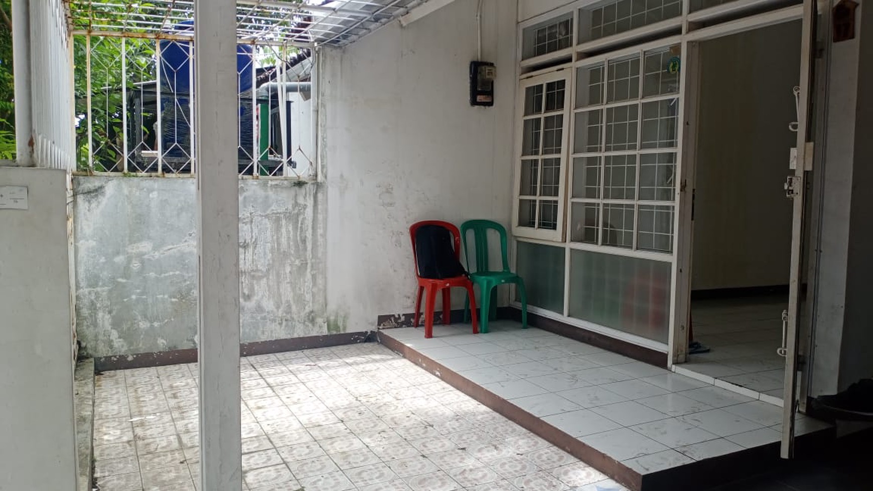 Rumah Minimalis 1,5 Lantai di Taman Kopo Indah