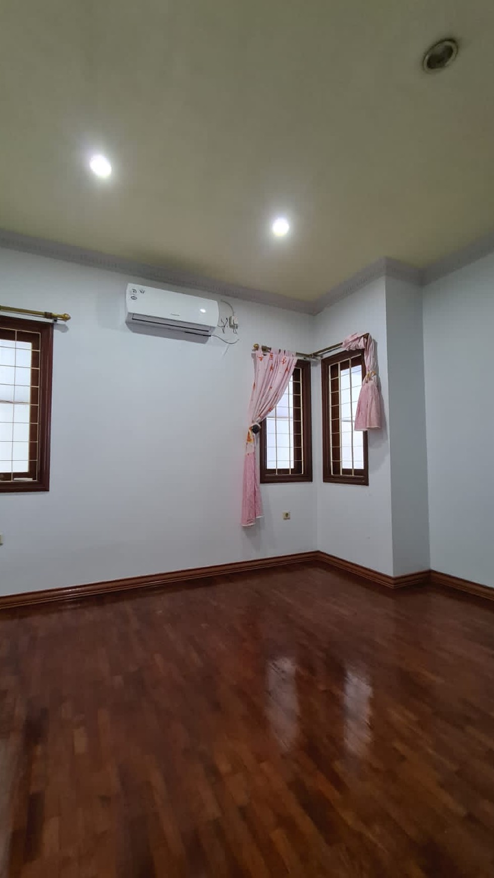 Rumah for rent in ampera kemang jakarta selatan 