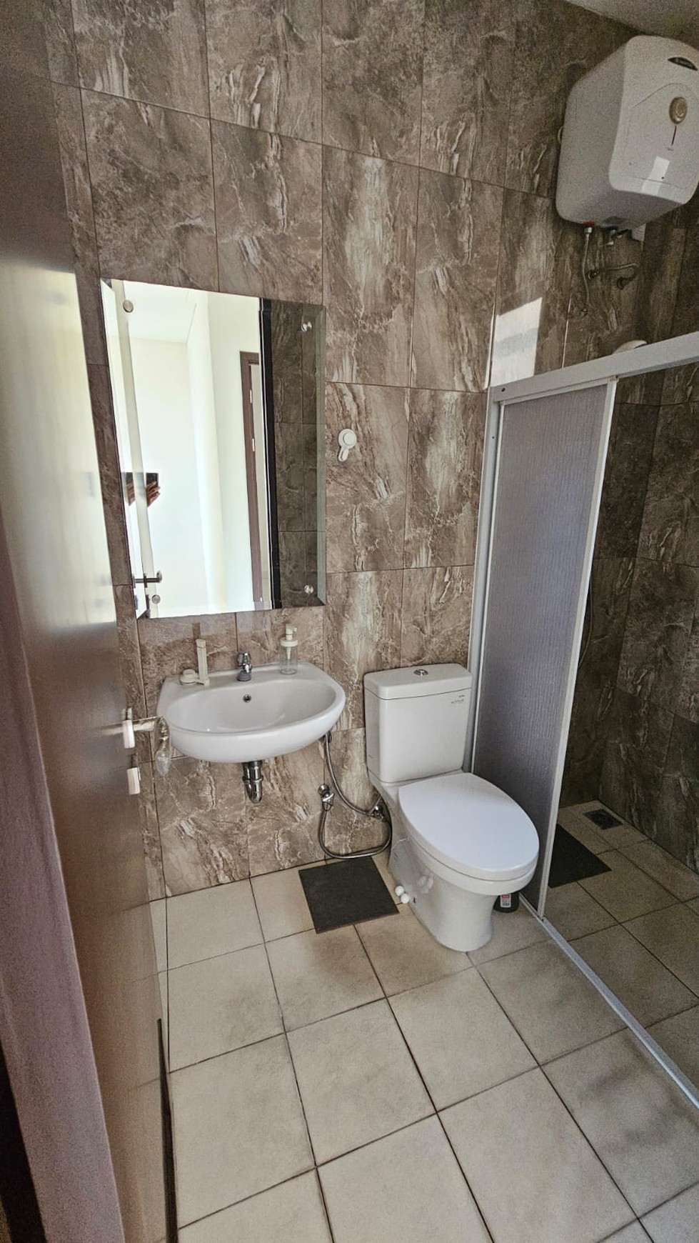 Dijual Rumah Furnish Di Lavon City Cluster Allura dekat dengan 3 Akses Toll