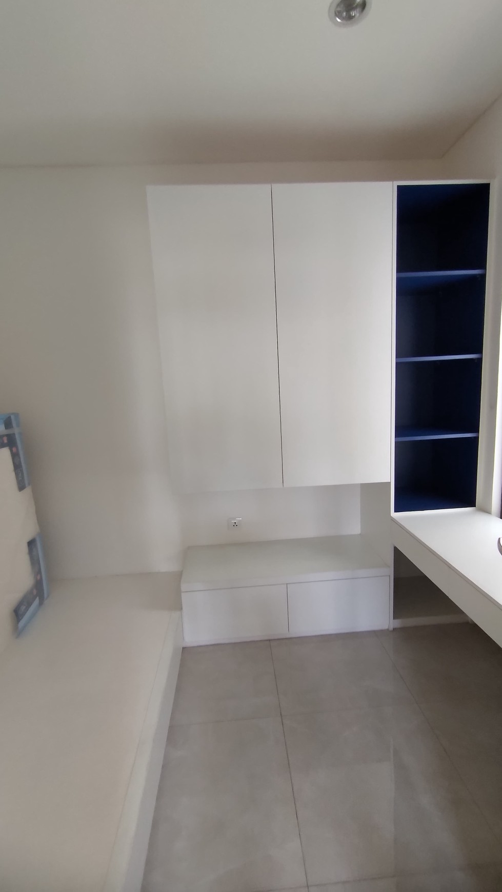 Rumah Bagus 2 Lantai Semi Furnished di Tenggerang