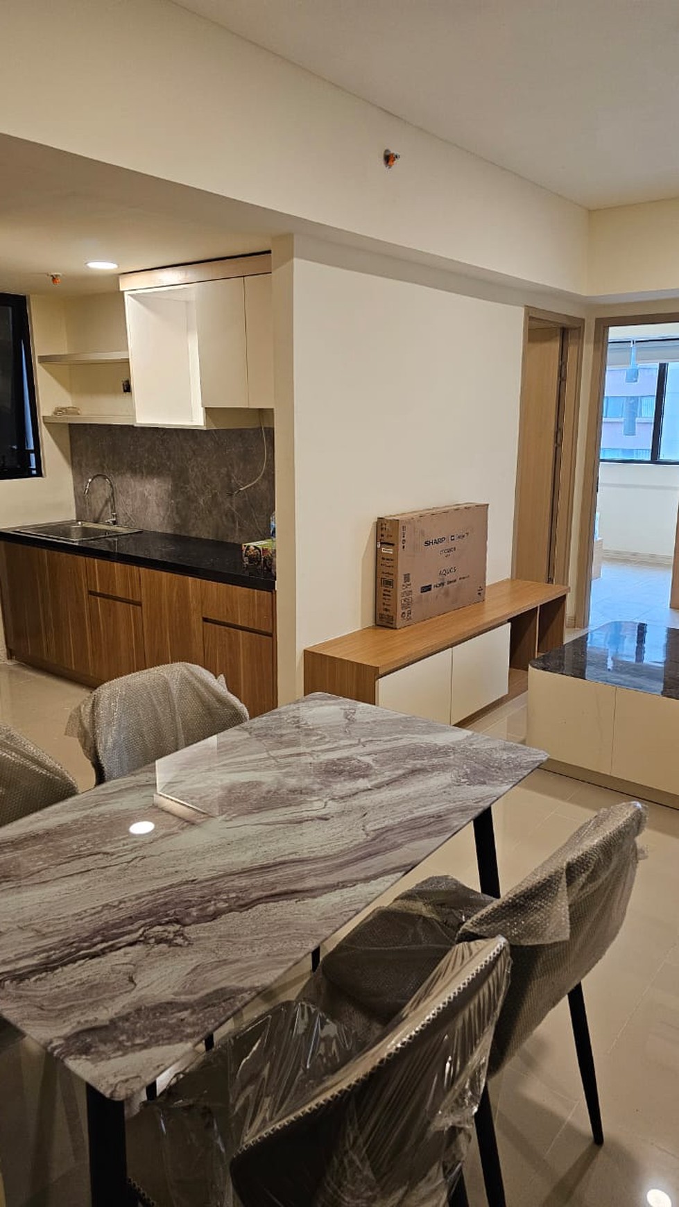 Apartemen Meikarta Tipe 2 BR Full furnished (New)