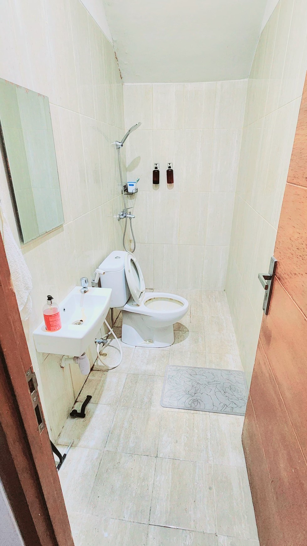 Rumah Minimalis Semi Furnished di Ciputat Timur - Dekat Sekolah dan RS