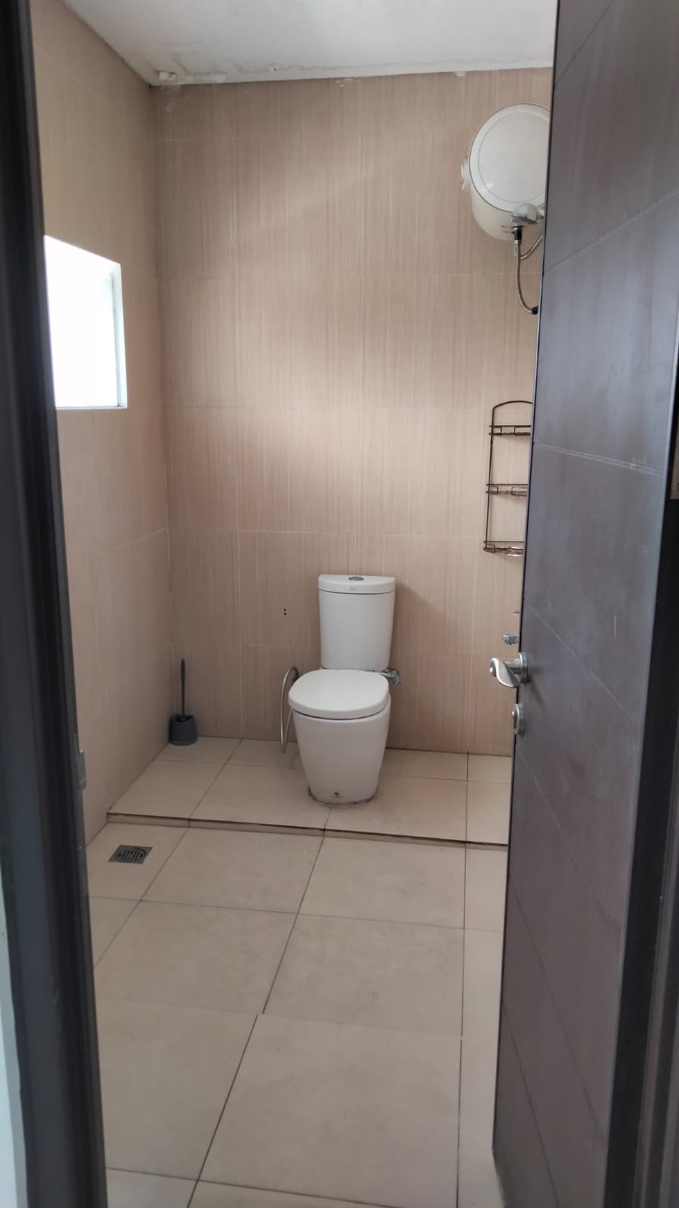 Cluster Cosmo Estate Lippo Cikarang Semi-furnished