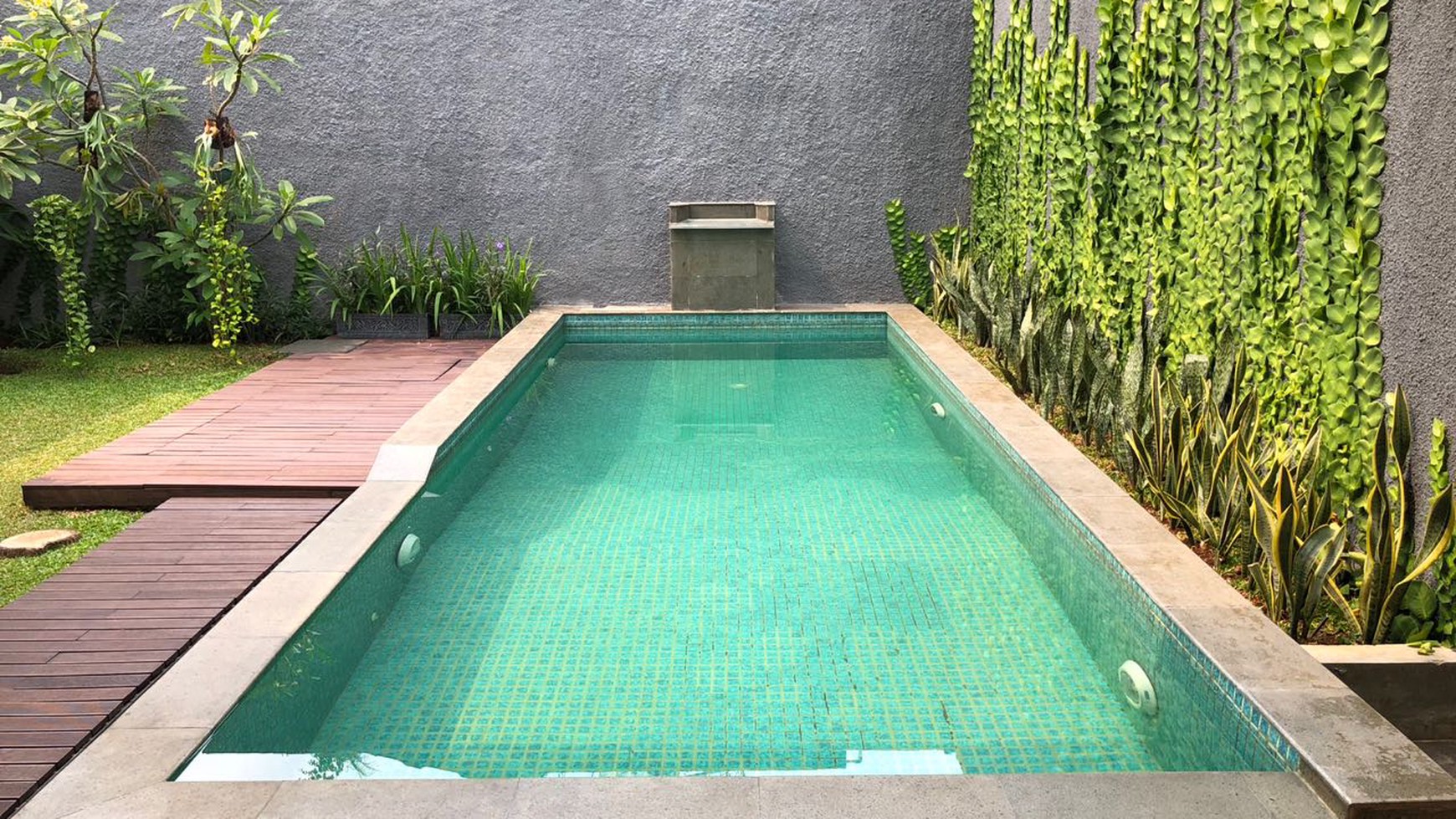 Hunian Furnish + Kolam Renang Di perumahan Bukit Permai Cibubur Jakarta Timur