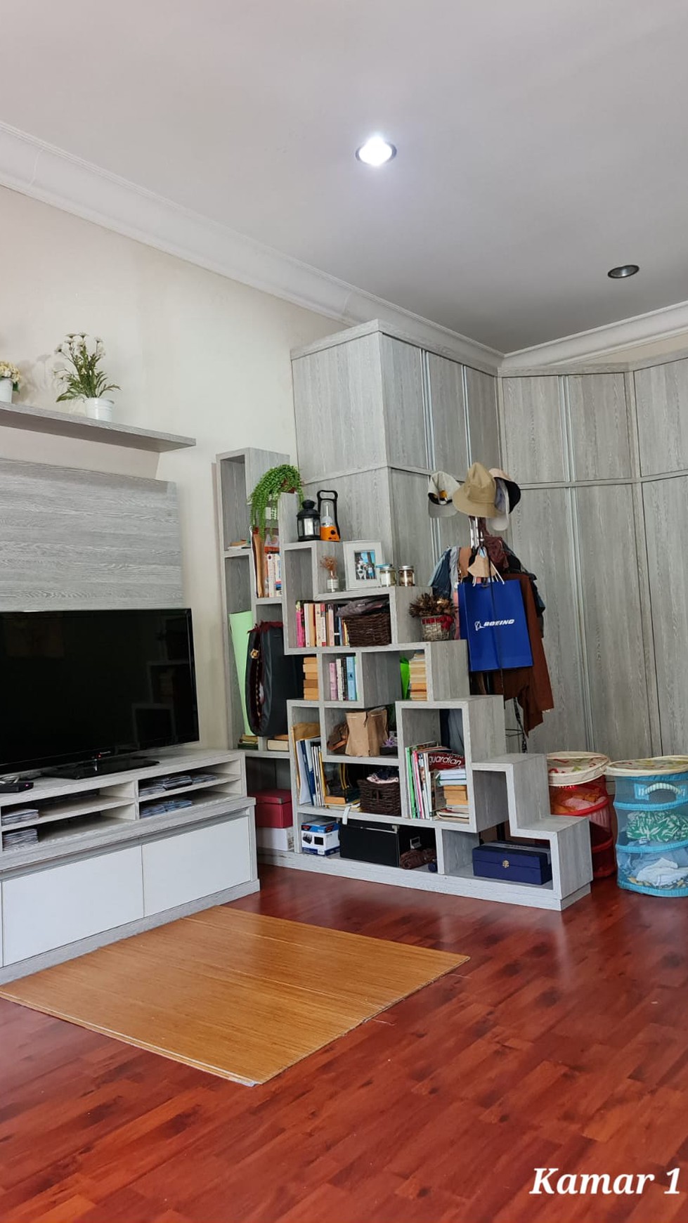 RUMAH MENTENG RESIDENCE - BINTARO SEKTOR 7 SEMI FURNISHED