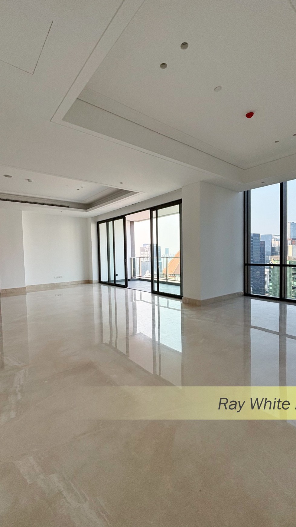 APARTEMEN THE REGENT RESIDENCE 3BR SEMI FURNISHED 251sqm GATOT SUBROTO - JAKARTA SELATAN