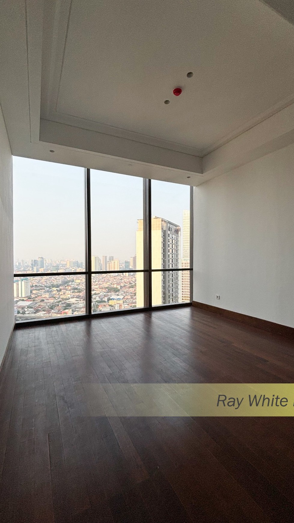APARTEMEN THE REGENT RESIDENCE 3BR SEMI FURNISHED 251sqm GATOT SUBROTO - JAKARTA SELATAN