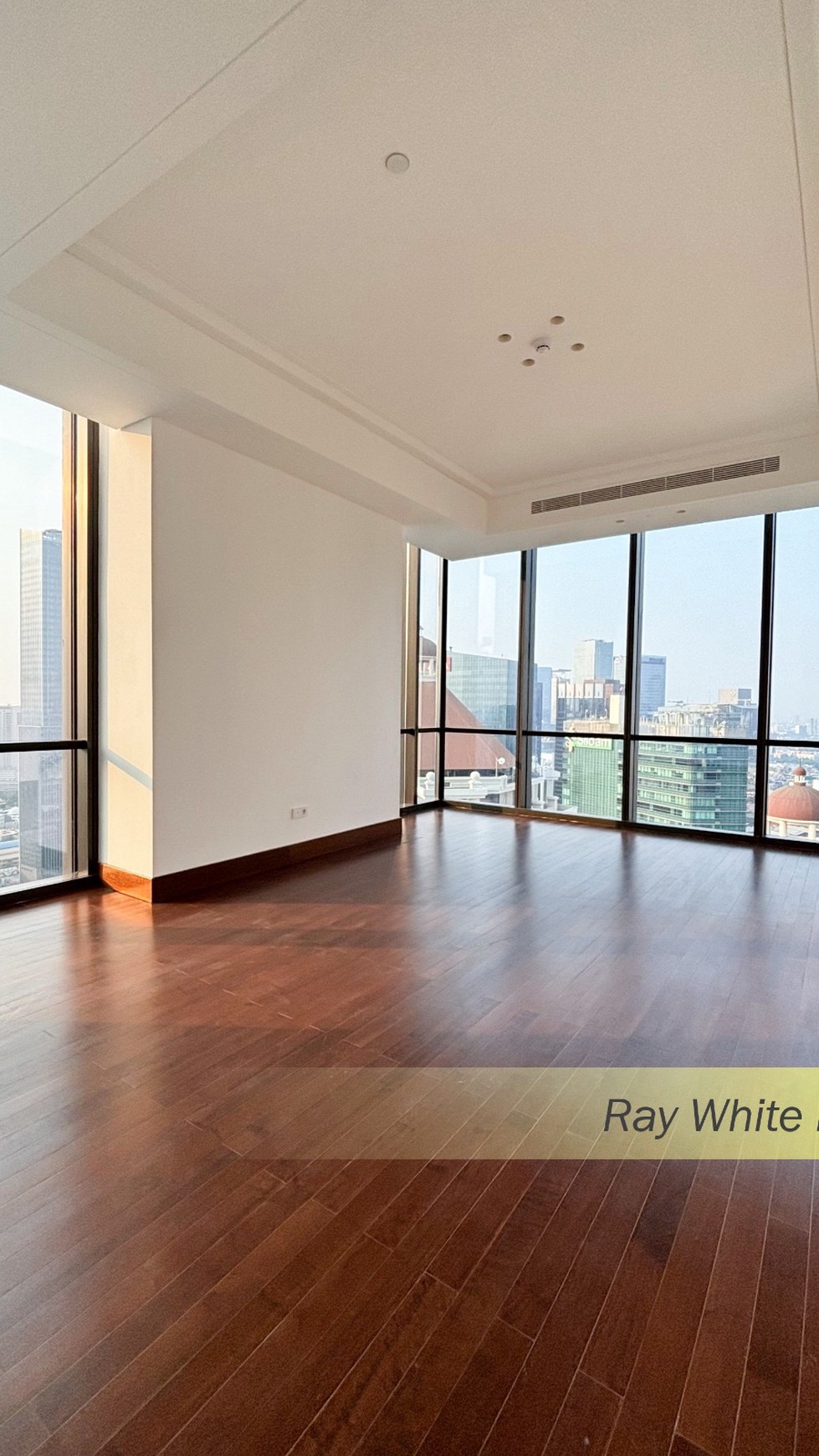APARTEMEN THE REGENT RESIDENCE 3BR SEMI FURNISHED 251sqm GATOT SUBROTO - JAKARTA SELATAN