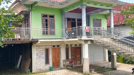Dijual Rumah 2 Lantai 5KT 3KM Ngawi di Pintu Masuk Gria Prandon Permai Ngawi - LT 345m&#xb2; Harga Nego